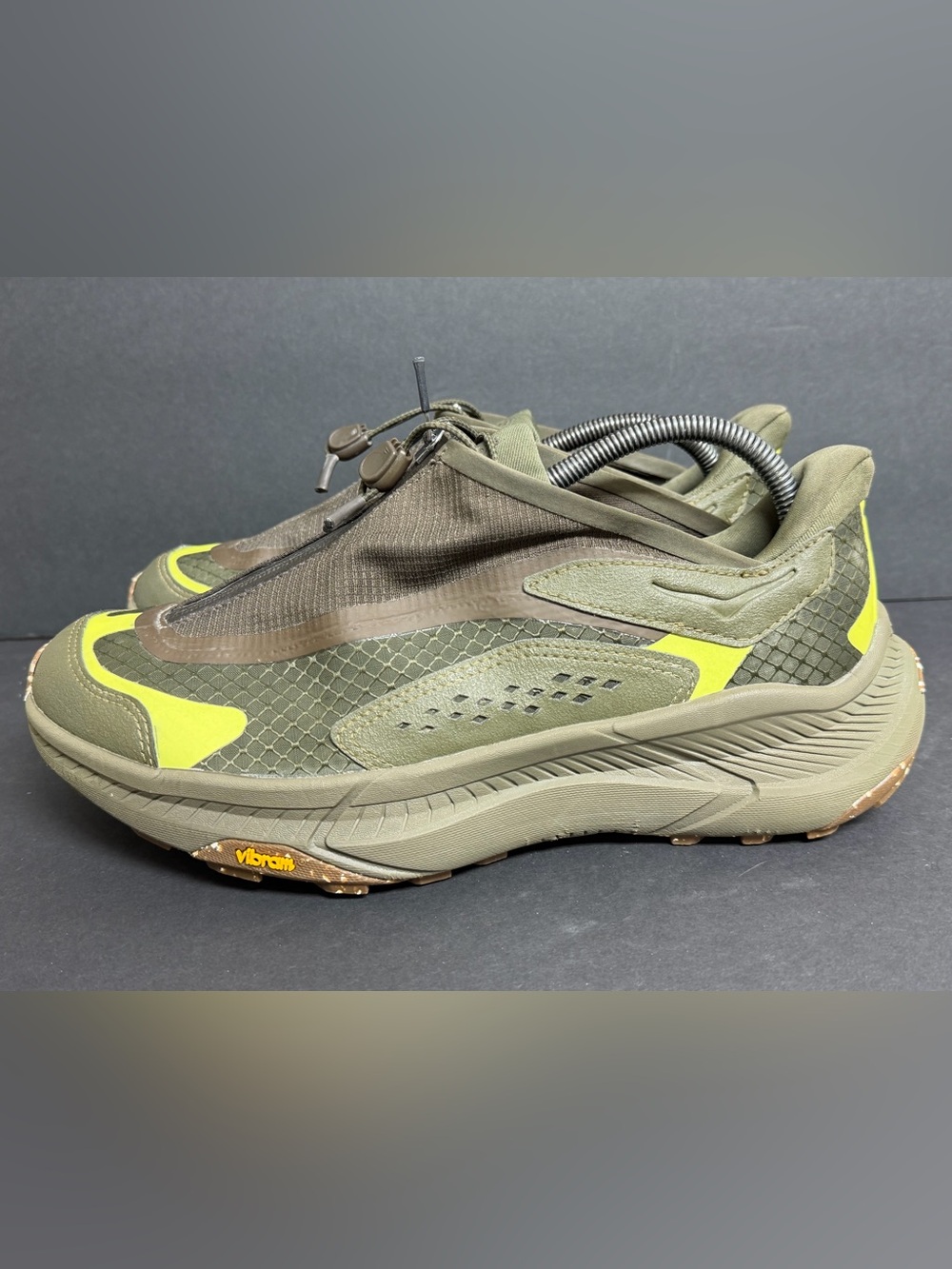 Hoka One One Project Transport Deep Umber Oilve Green 1162850 DTQ Vibram SZ 10.5